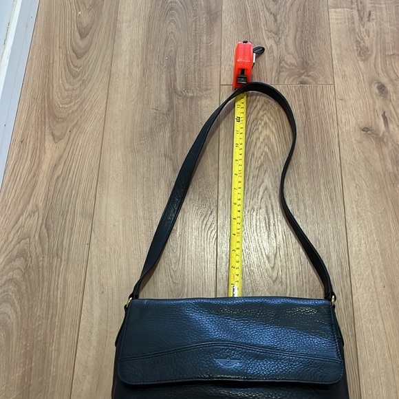 Black pebbled leather handbag - Picture 3 of 6